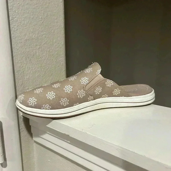 Clarks Breeze Shore Taupe Women's Size 11 M Slides Shoes Sandals 66481 Worn Once - Picture 3 of 10